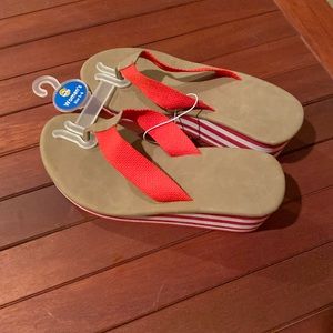 Wedge, flip-flops